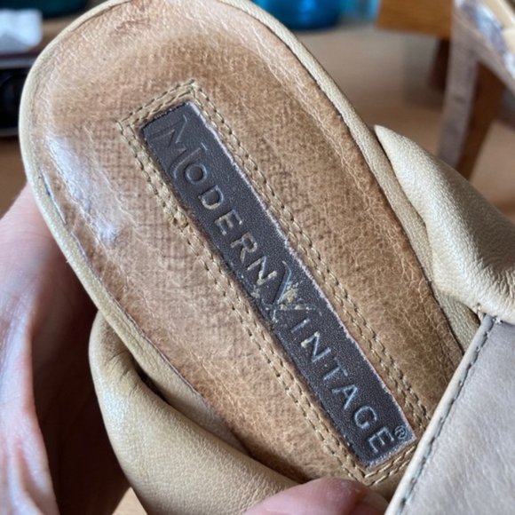 Modern Vintage Tan Strap high Heels Sz 7.5 - Picture 10 of 12